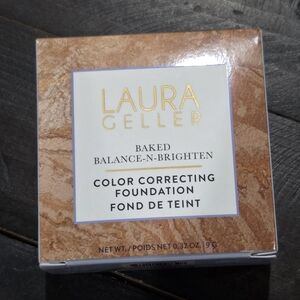 Laura Geller Baked Balance-N-Brighten Foundation